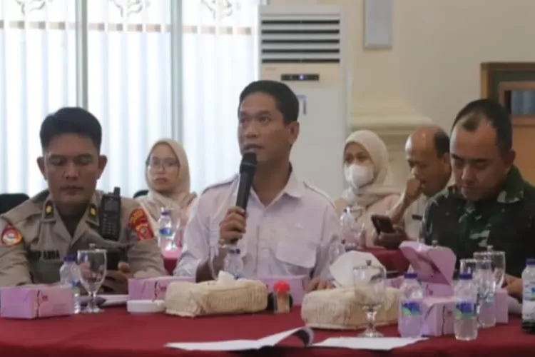 Pemerintah Kabupaten Cirebon terus mempercepat proses pembangunan gedung Koperasi Desa/Kelurahan Merah Putih Indonesia.