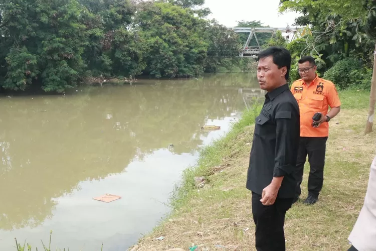 Wali Kota Cirebon tinjau beberapa titik rawan banjir