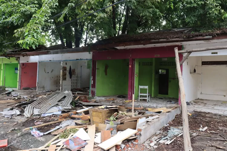 Kondisi terkini bantaran sungai Sukalila Kota Cirebon