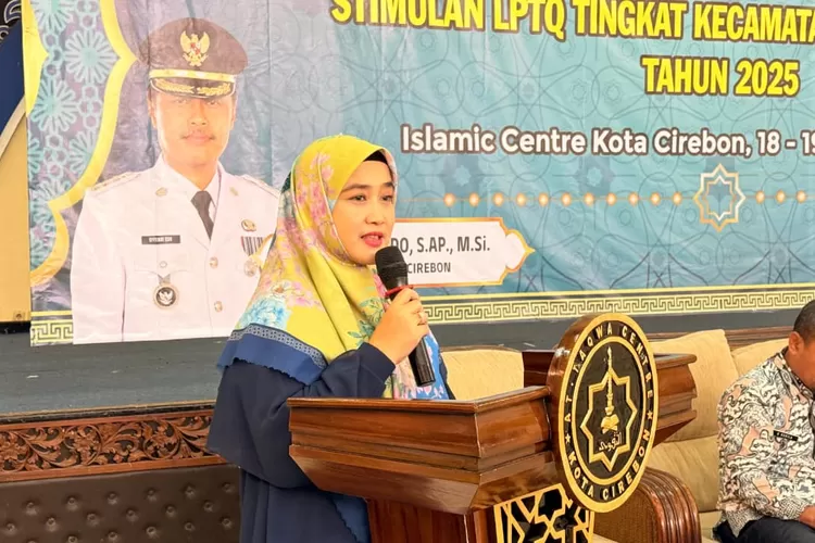 Wakil Wali Kota Cirebon, Siti Farida Rosmawati menghadiri kegiatan workshop guru ngaji. 