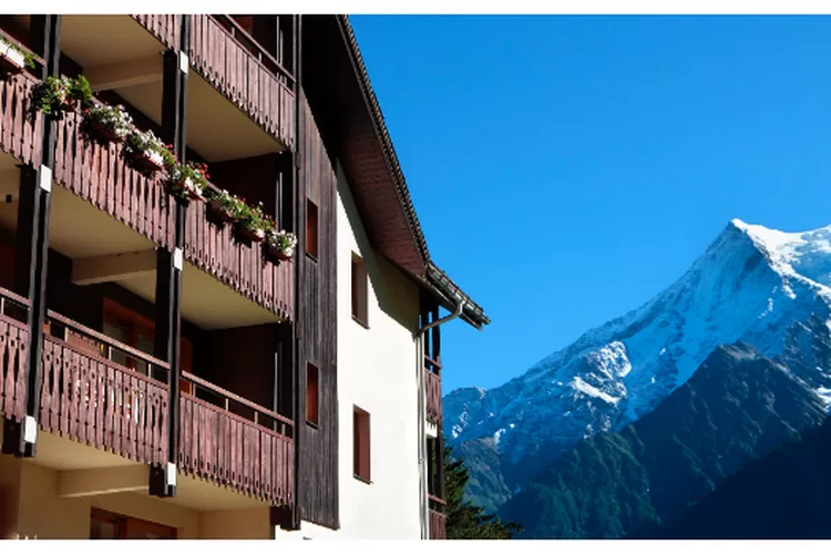 Ilustrasi di Kebumen under 150 ribu sudah bisa bobo di hotel dengan udara segar khas pegunungan (freepik/kstudio)