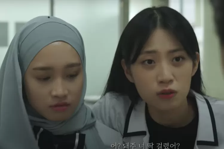 Girl In The Mirror 2023 Sub Indo Tayang di Mana? Ini Sinopsis Web Drama Korea yang Dibintangi Sabrina Azhar - Mengerti