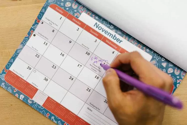 Ilustrasi: 13 daftar Hari Besar Nasional yang memenuhi bulan November 2023 (Pexels/RDNE Stock project)