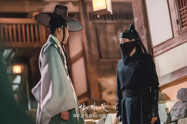 Simak selengkapnya di bawah ini link nonton spoiler drama Korea Knight Flowers episode 5 dan 6 (soompi.com)