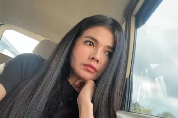 Istri Epy Kusnandar Karina Ranau Mendadak Tutup Komentar Instagram