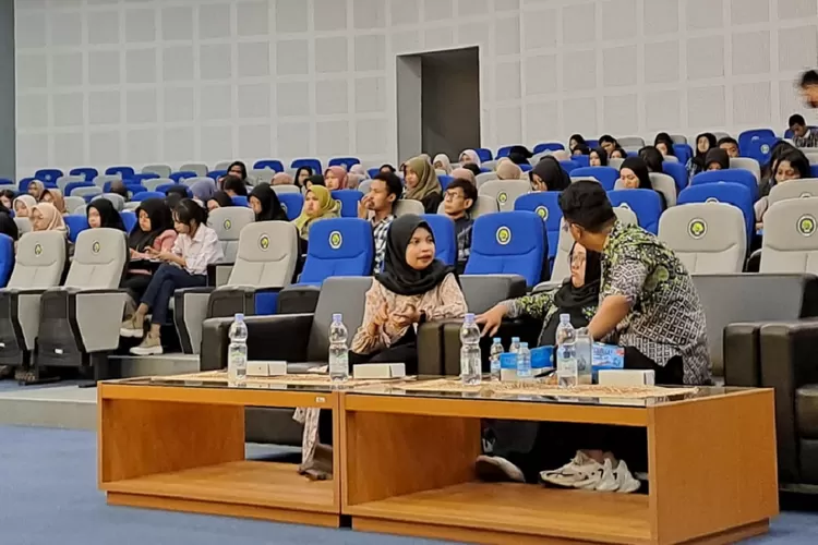 Praktikum Perpajakan tidak lagi memusingkan, Mahasiswa Fakultas Vokasi UM sudah pakai aplikasi ini. (Mengerti.id/Ratna Dwi Mayasari)