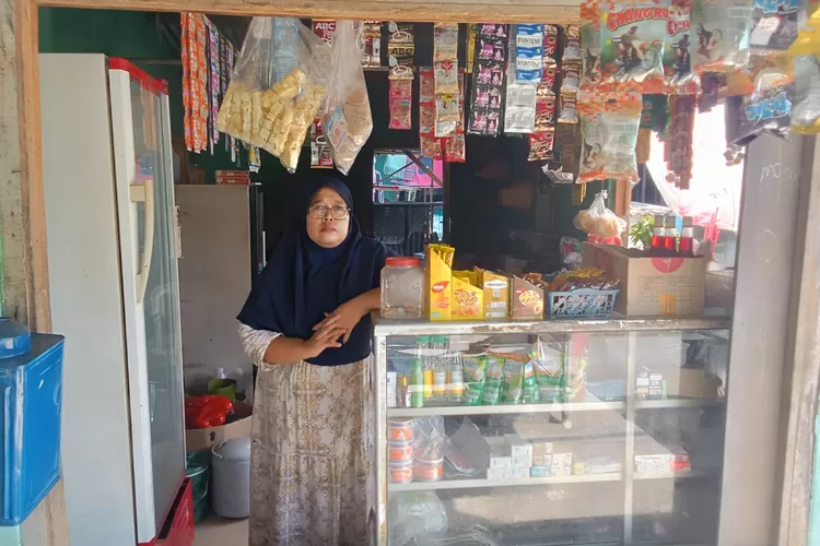 Dengan modal dari PNM Mekaar dan KUR BRI, Suryani membuktikan perempuan juga bisa jadi tulang punggung ekonomi keluarga dan pelaku usaha sukses.