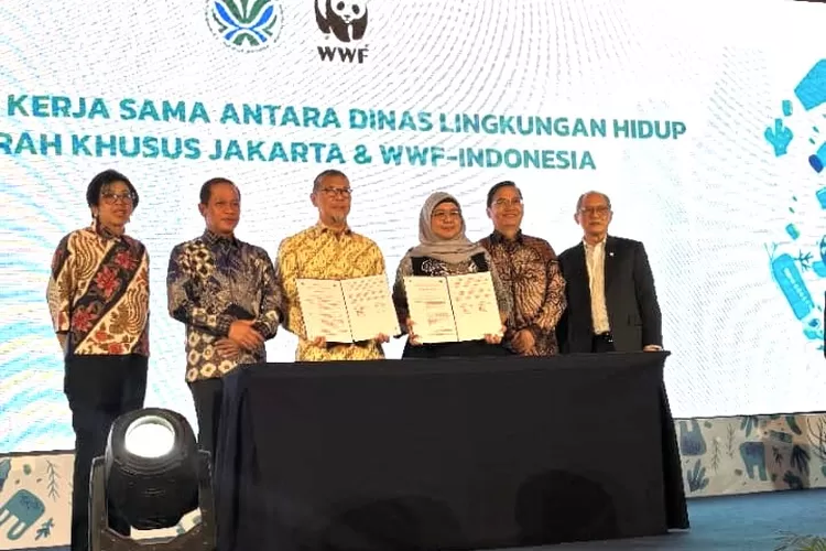 WWF-Indonesia dorong aksi nyata lewat program Plastic Smart Cities dalam forum nasional penanganan krisis lingkungan tiga lapis di Jakarta.