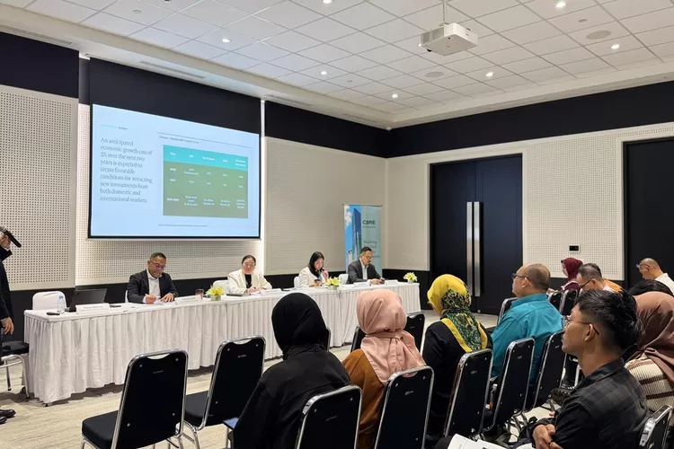 Laporan terbaru CBRE menunjukkan pasar properti Jakarta memasuki fase pertumbuhan berkelanjutan dengan tren flight-to-quality dan meningkatnya permintaan pusat data.