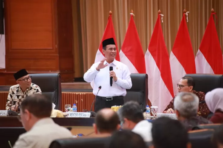 Mentan Amran: Lartas Ubi Kayu Segera Terbit: Perlindungan untuk Petani dan Industri Nasional. ( Foto : Dok : Kementan )