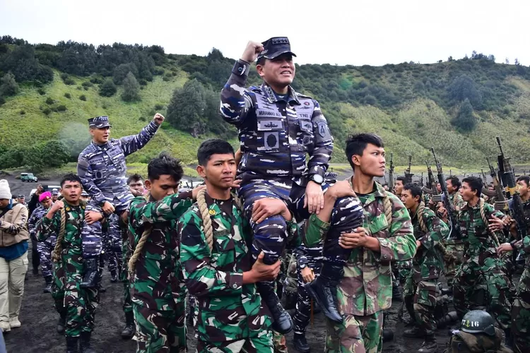 Kasal Laksamana TNI Muhammad Ali: Insiden TNI vs Brimob di Sorong berakhir damai, sinergi dan soliditas antarinstansi terjaga (Dispenal)