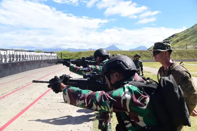 Prajurit Marinir TNI AL mengasah keterampilan menembak tempur dalam latihan multinasional RIMPAC 2024. Simak info selengkapnya! (INSTAGRAM @marinir_tni_al)
