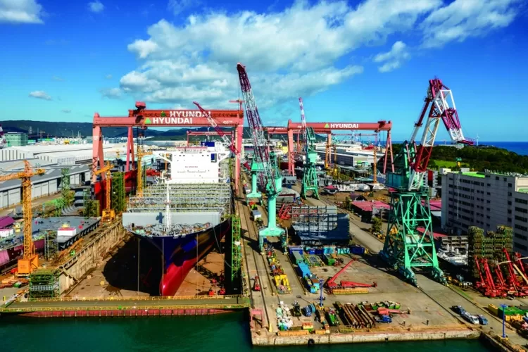 HD Hyundai Heavy Industries HHI Tanda Tangani Kontrak Perawatan ...