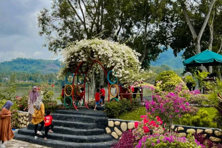 Masih Baru Meer Von Kandi Heritage Tempat Wisata Paling Memukau Di Sumatera Barat Dijamin