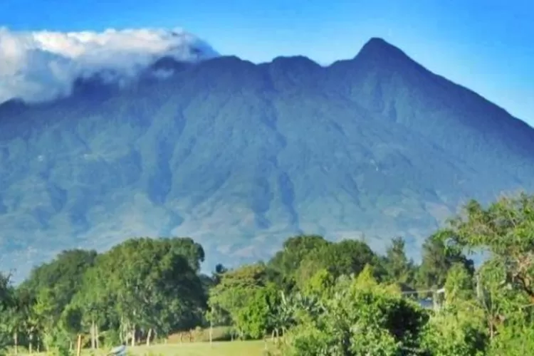 3 Sebab Utama Mengapa Para Pendaki Jarang Mendaki Gunung Salak, Dijamin ...