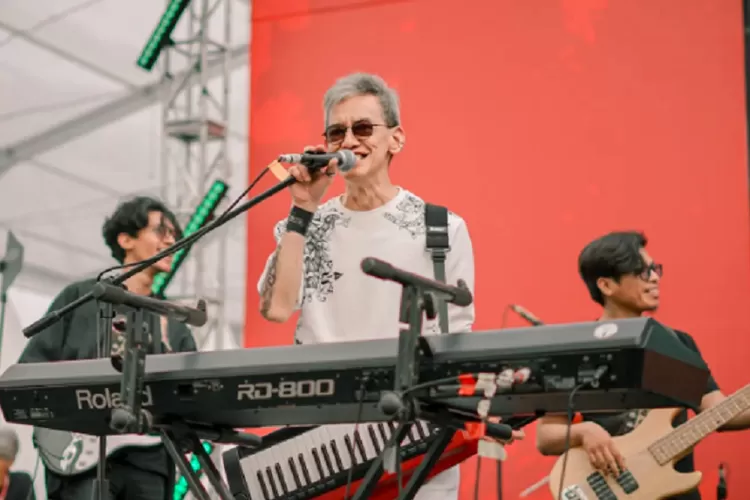 Musisi legend Fariz RM kembali ditangkap atas kasus narkoba.  (instagram.com/crossroads_offc)