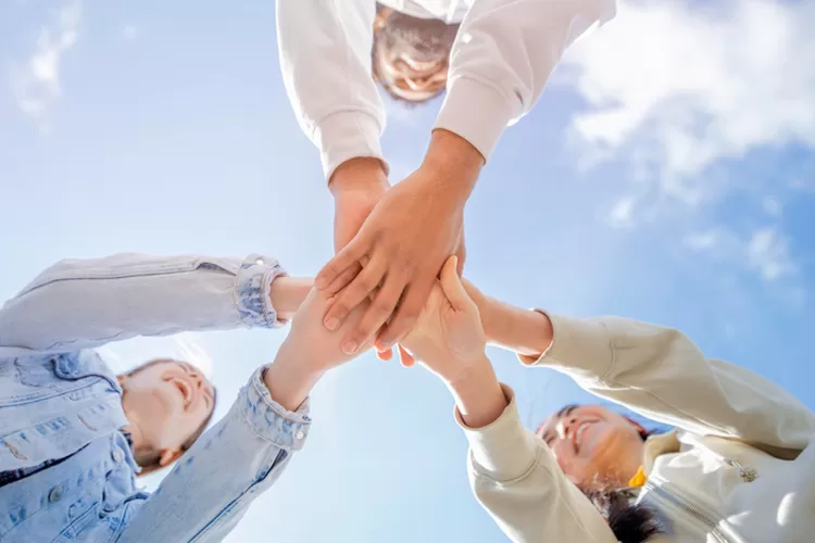 Ilustrasi peruntungan Shio Macan dan Shio Kelinci yang berlaku untuk besok Kamis 13 Maret 2025 (freepik)