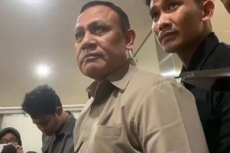 Mengundurkan Diri Di Tengah Permasalahan Hukum, Mantan Penyidik KPK ...