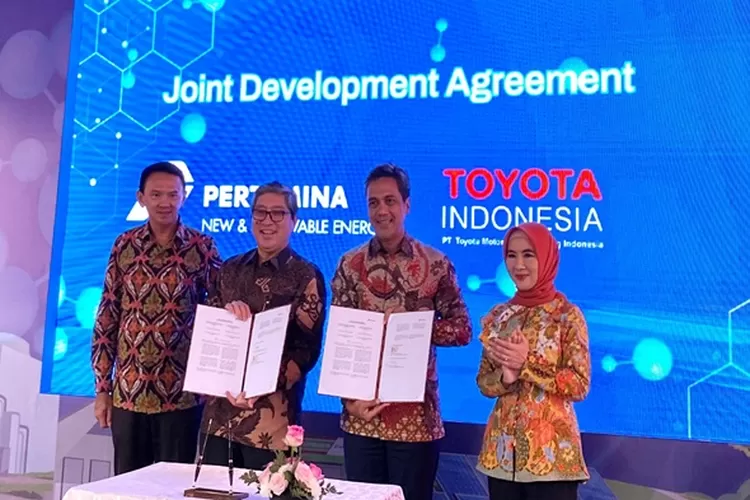 Fokus Bisnis Energi Bersih, Pertamina Gandeng Toyota Kembangkan ...