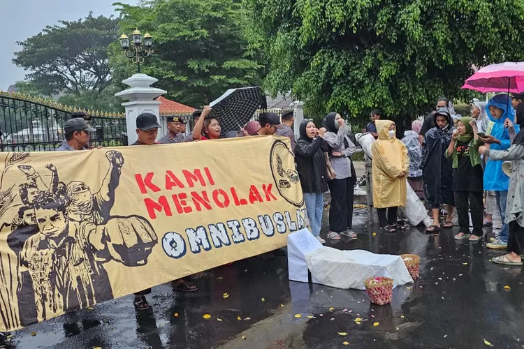 Universal action: 30 days of the death of democracy under the regime of Joko Widodo