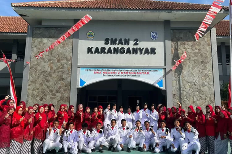 Top 5 Sma Terbaik Di Kabupaten Karanganyar Sman 2 Karanganyar Urutan 4 Siapa Juaranya Smol Id 