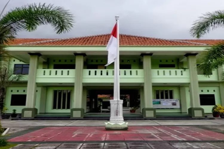 8 Sma Terbaik Di Kabupaten Klaten Sman 1 Klaten Urutan 2 Juaranya Ternyata Sma Ini Smol Id 