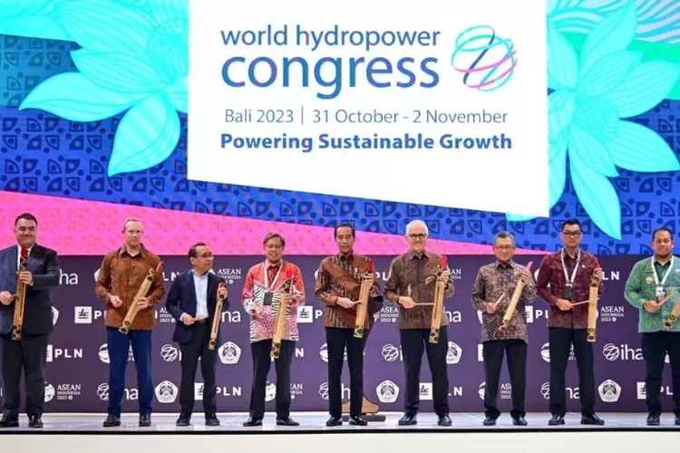 Presiden Joko Widodo membuka World Hydropower Congress 2023 yang berlangsung di Bali Nusa Dua Convention Center (BNDCC), Kabupaten Badung, Provinsi Bali, pada Selasa, 31 Oktober 2023. (Pontianak Globe/BPMI Setpres)