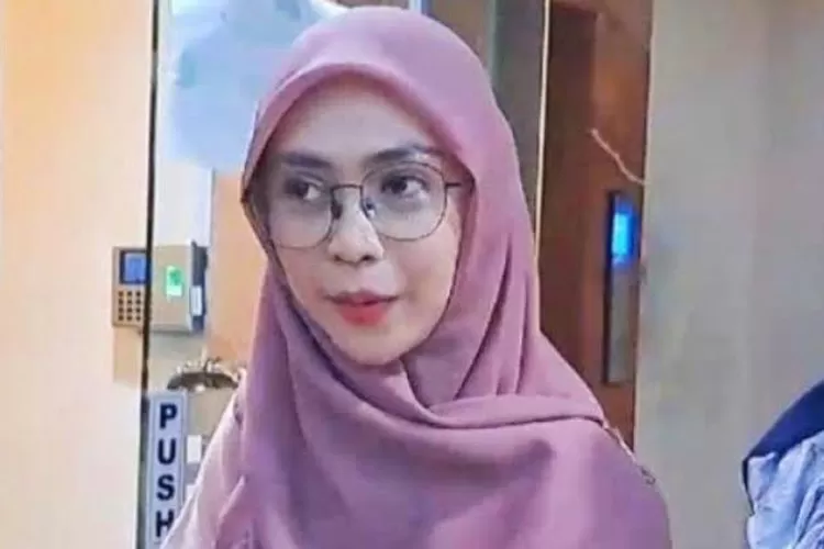 Ria Ricis mengaku diancam seseorang yang akan menyebarkan foto pribadinya 