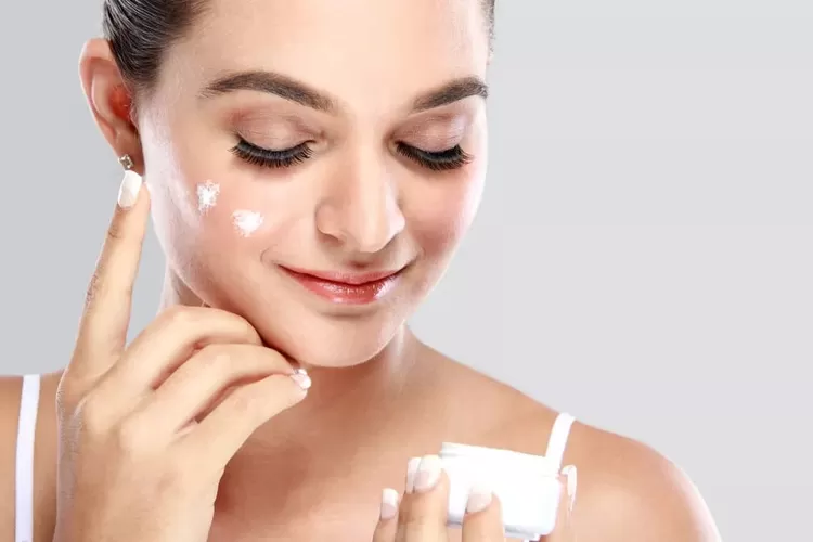 Kandungan Skincare Yang Cocok Untuk Kulit Kombinasi