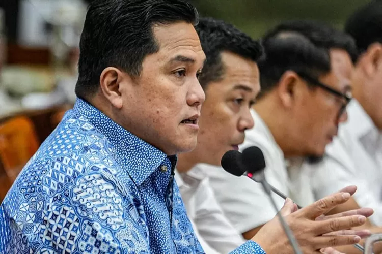 Menteri Pemuda dan Olaharaga (Menpora) Erick Thohir, bersama jajaran Kementerian Pemuda dan Olahraga, saat rapat dengan Komisi  X DPR. Dalam rapat itu mantan Menteri BUMN mengusulkan adanya dana pensiun untuk atlet dan pelatih berprestasi ((Instagram/erickthohir)