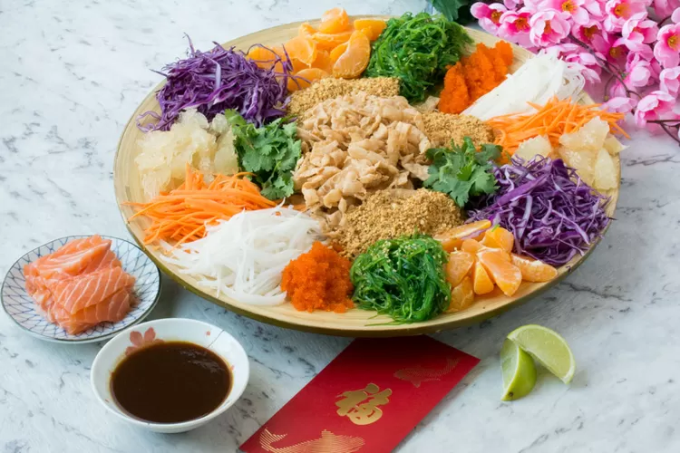 Salad Khas Imlek Yang Penuh Makna Resep Yu Sheng Ala Devina Hermawan Tentang Indonesia