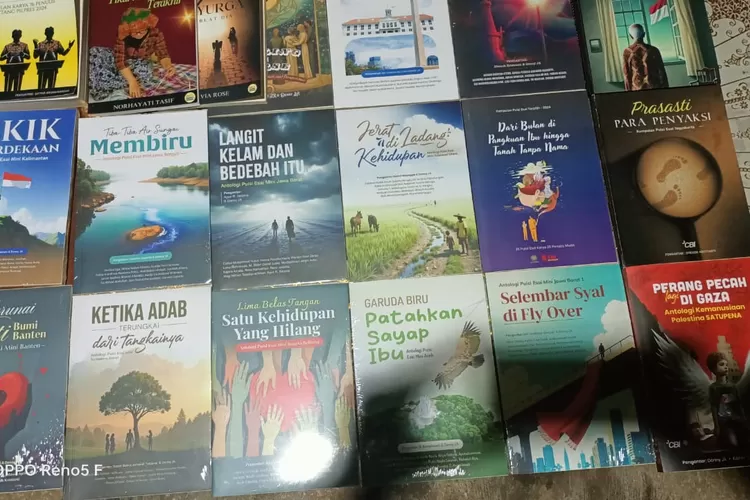 Gerakan Kembali Ke Buku (GKKB) BUKUKITA yang diselenggarakan oleh SATUPENA Jawa Timur (HO/KLIKTIMES.COM)