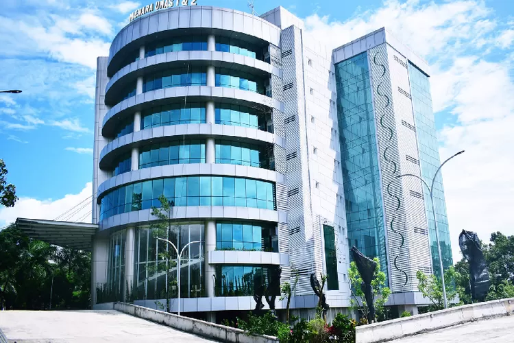 Pelajari perjalanan panjang Universitas Siber Asia (UNSIA) dalam membawa pendidikan tinggi melalui platform online. (unsia.ac.id)