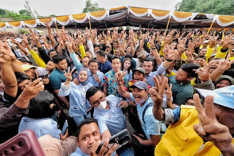 Kunjungi Sritex, Gibran Ingin Selesaikan Tumpang Tindih Aturan Untuk Permudah Industri (Dok.TKN Prabowo Gibran / JakartaInsider.id)