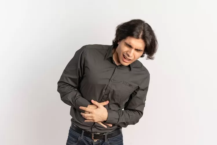 Ini dia ciri kiriman sihir di perut anda, mirip asam lambung atau maag (Freepik)