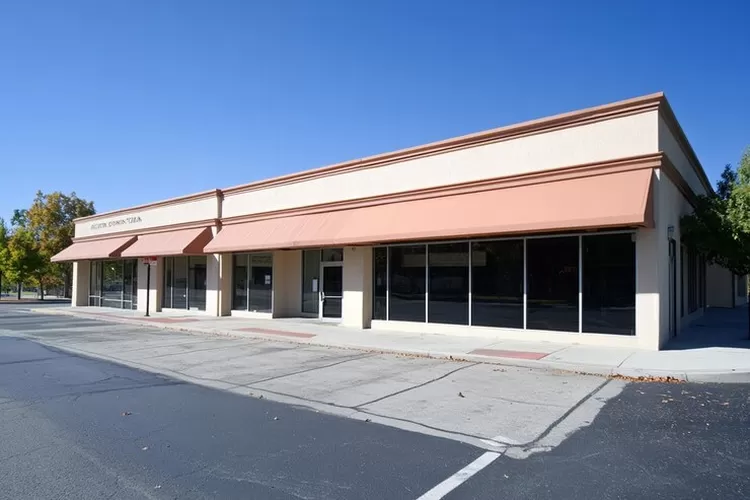 Ini dia ciri tempat usaha terkena kiriman sihir, salah satunya muncul suara aneh (Freepik)