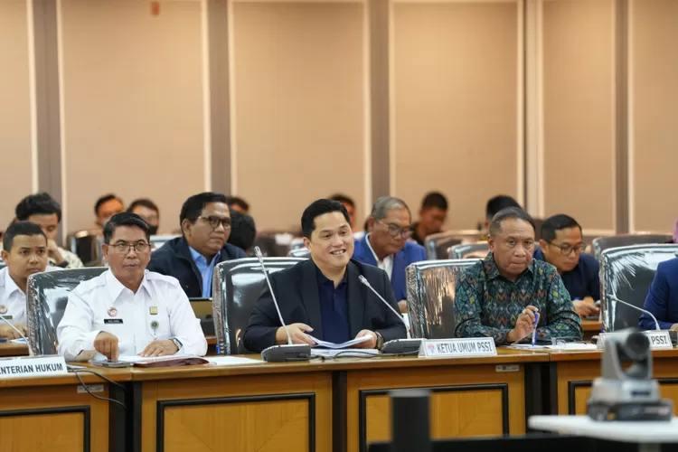 Erick Thohir hadiri rapat DPR RI untuk naturalisasi tiga pemain berpotensi perkuat Timnas Indonesia (pssi.org)