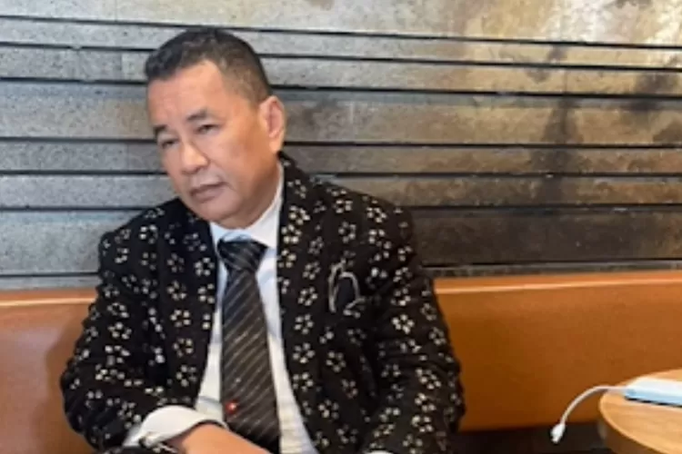 Hotman Paris Beri Tips ke Lisa Mariana Perkara Perselingkuhan dengan Ridwan Kamil. (instagram.com/otmanparisofficial)