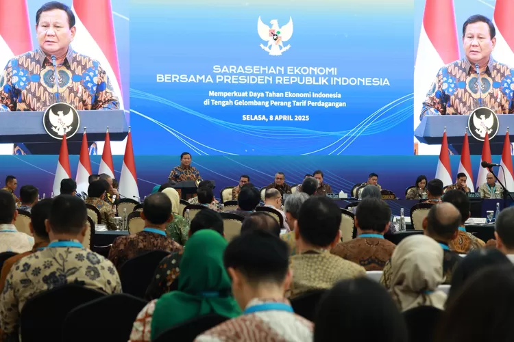 Presiden Prabowo Subianto inginkan kuota impor tak diskriminatif dan hanya untungkan segelintir orang, sebut dapat menghambat neraca dagang