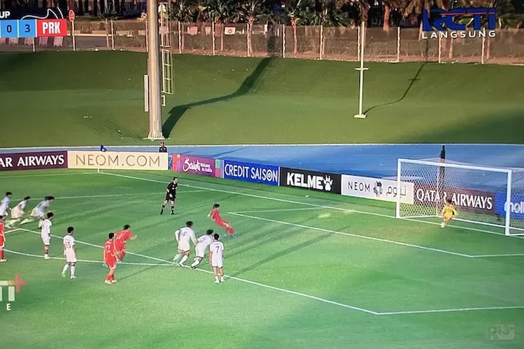 Gol keempat Korea Utara tercipta melalui titik penalti. (RCTI)