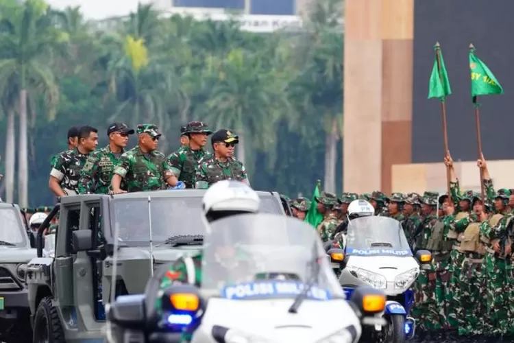 Panglima TNI Jenderal Agus Subiyanto Tinjau Geladi Kotor Jelang HUT ke-80 TNI di Monas Jakarta