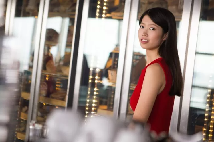 Nomor lantai 4 dan lantai 13 kebanyakan tidak dipakai dalam penomoran lantai lift di gedung-gedung bertingkat di Indonesia dan Asia.  (Freepik)