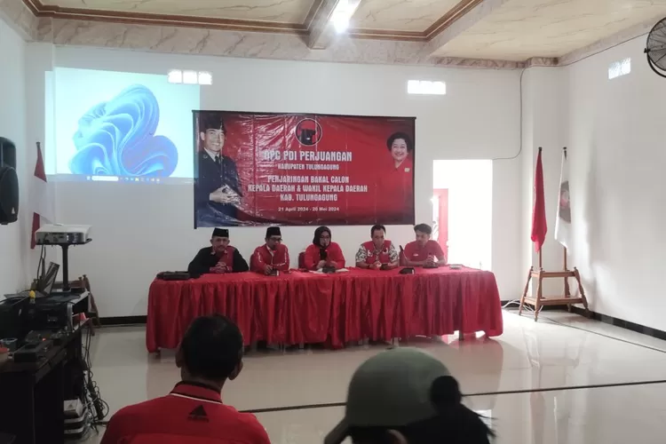 Pers release penjaringan calon Kada Wakada di Kantor DPC PDI Perjuangan Tulungagung. (Foto: TulungagungNetwork)