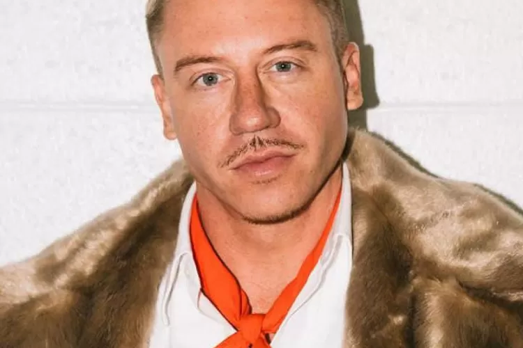 Diminta Diam untuk Karir, Macklemore Akan Terus Suarakan Kebenaran