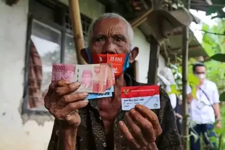 Ilustrasi pencairan bansos PKH tahap 2 mulai cair di KKS Bank BRI. (kemensos.go.id)