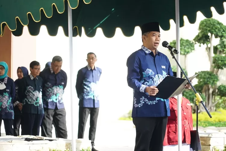 Gelar Upacara HUT RI Ke 78, Rektor USM: Pendidik Sudah Merasakan ...