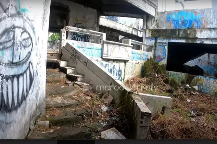 Rumah Hantu Darmo Bangunan Terbengkalai di Surabaya, Penuh Cerita ...