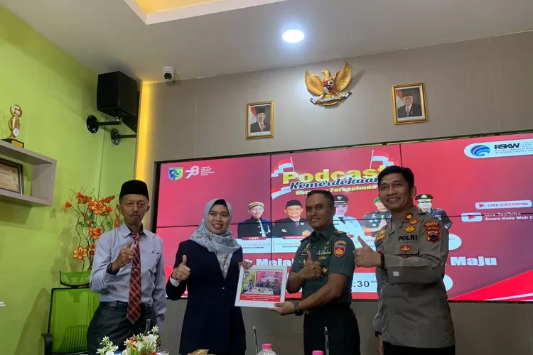 Radio Suara Kota Wali Demak mengundang pemimpin daerah melalui program podcast. (Foto: dok.)