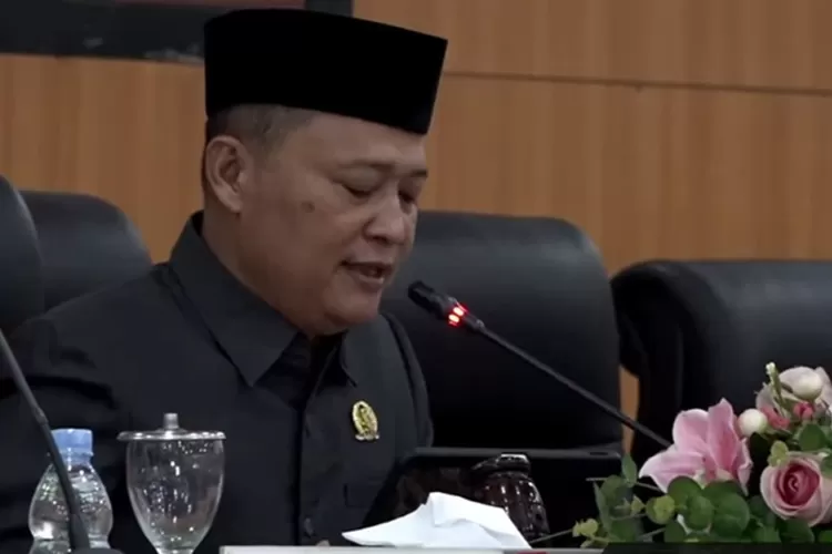 Ketua DPRD Kabupaten Demak, H.S Fahrudin Bisri Slamet (FBS) saat memimpin Rapat Paripurna ke 33 DPRD Kabupaten Demak.  (zaidi)