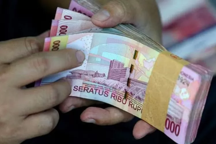 besaran kenaikan UMK Kendal 2024 jika usulan buruh dikabulkan sebesar 15 persen. (istimewa)